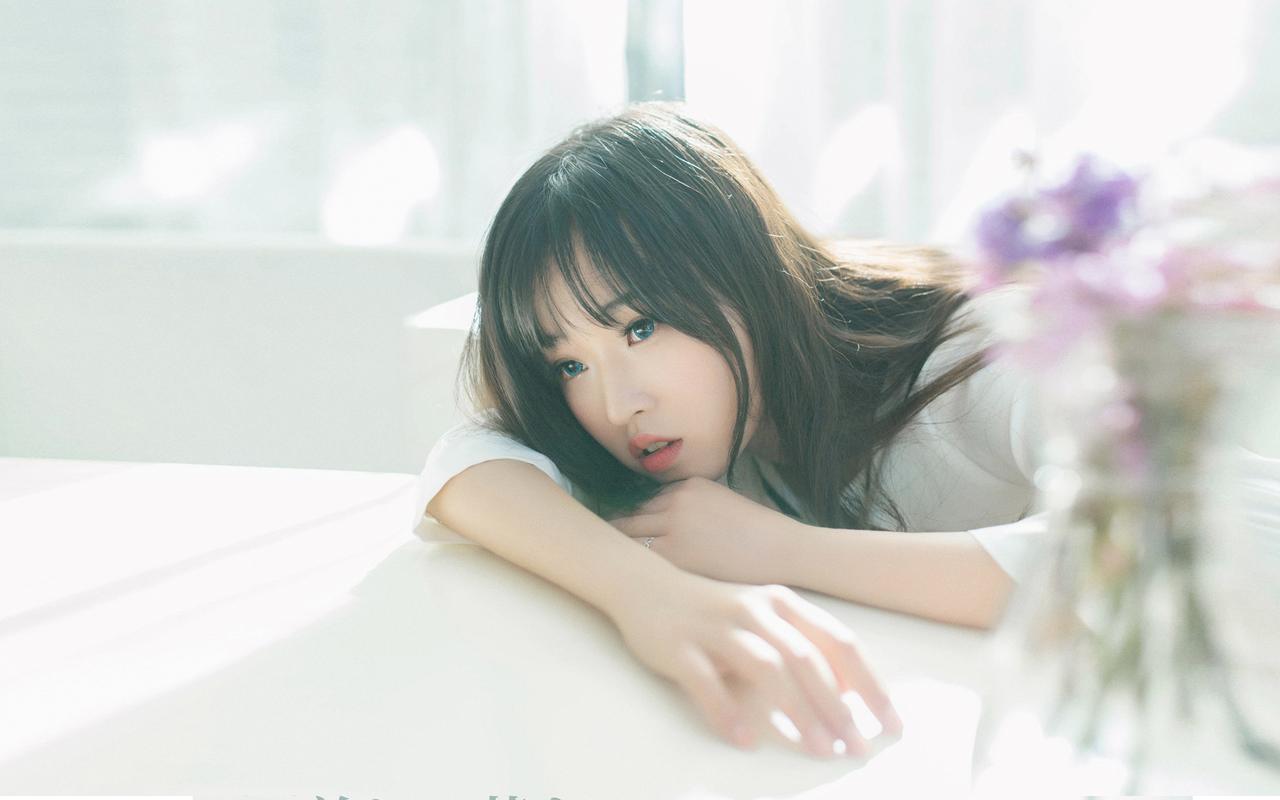 内蒙古二连浩特铁路口岸今年通行中欧班列突破2000列